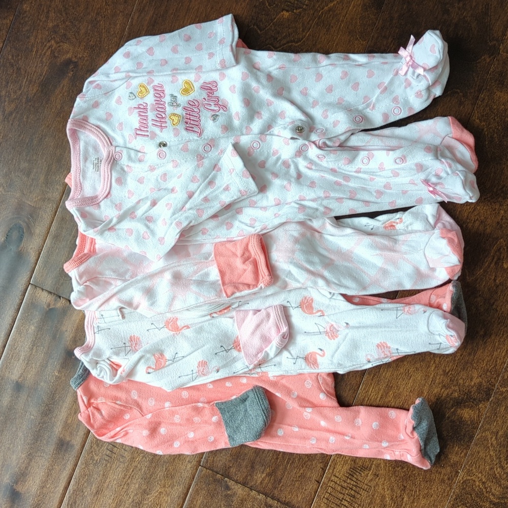 Set of 4 newborn footie sleepers